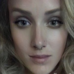 Meet your Posher, Emilee